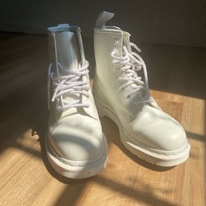 Limited addition dr martens boots